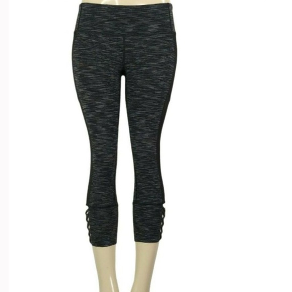 EUC Athleta Leggings Cropped, Black/Gray Stripes,Mesh &Strap Detail,Women’s M/8 - Picture 2 of 10